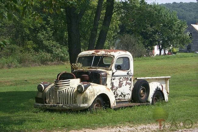 rusty truck summerfield