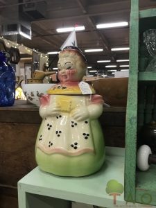 old cookie jar