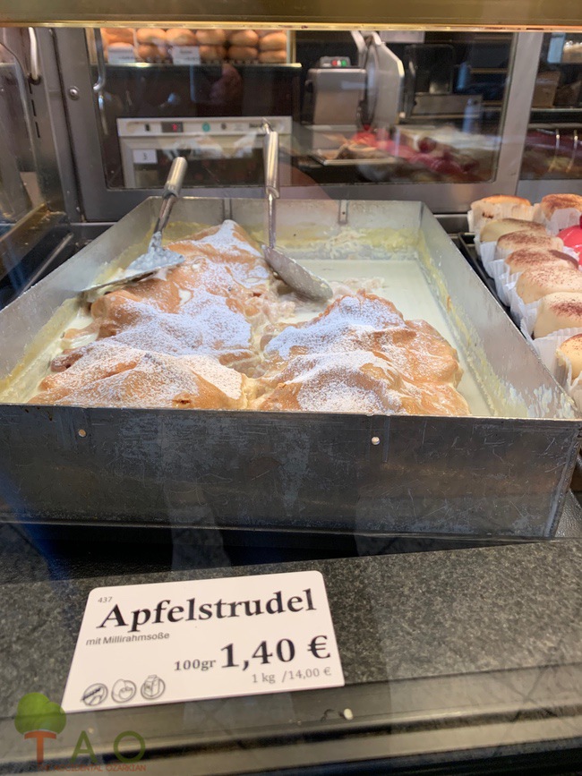 apple strudel  germany bavaria