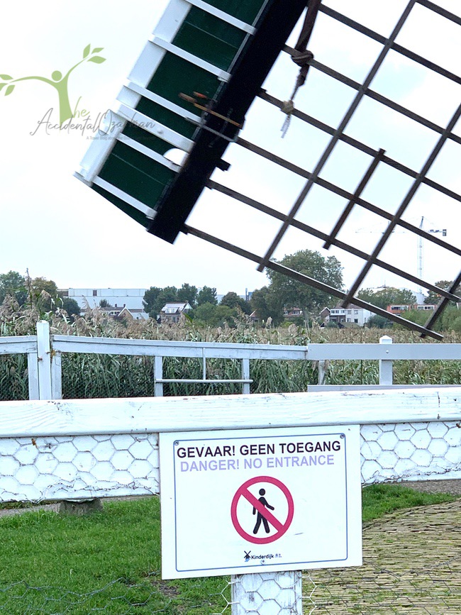 Danger sign Kinderdijk