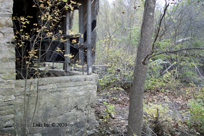 Northeast corner details Hammond Mill