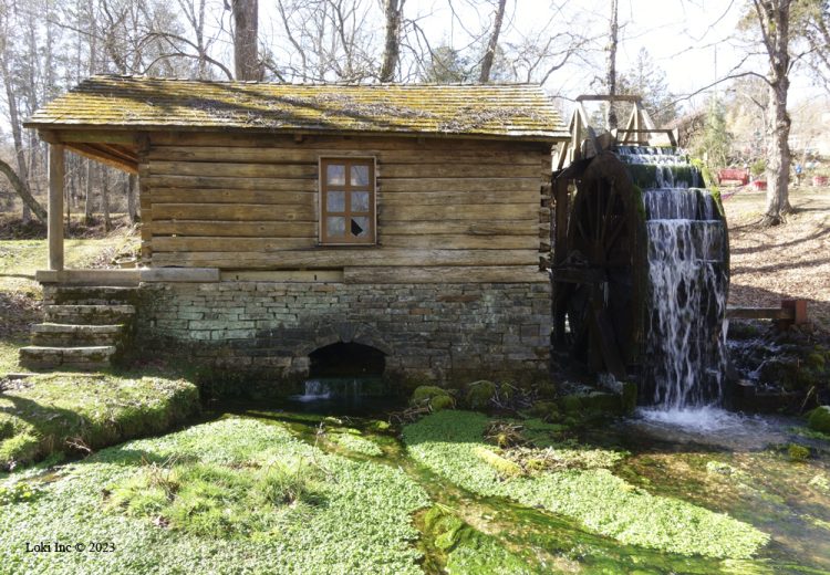 old mill house reed spring