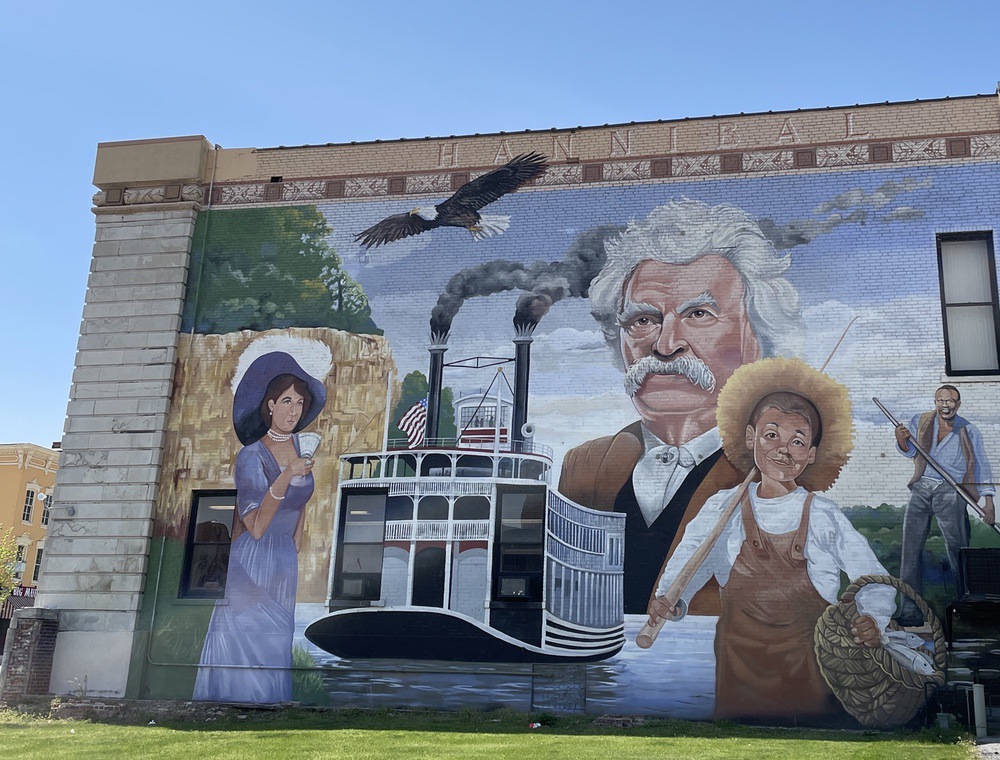Mark Twain large mural Hannibal