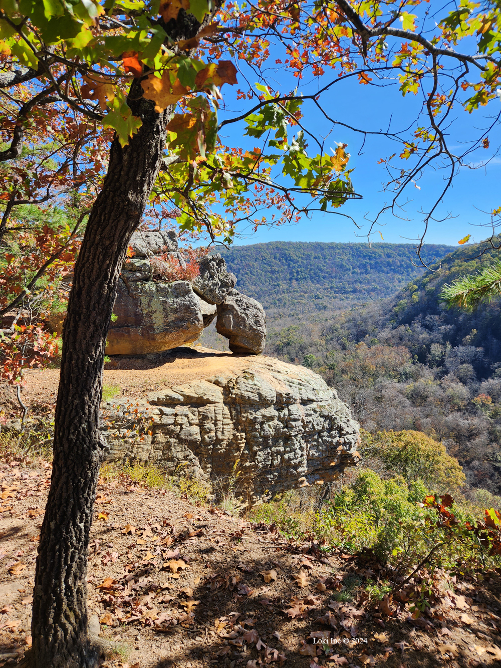 Balanced rocks near Hawksbill Crag