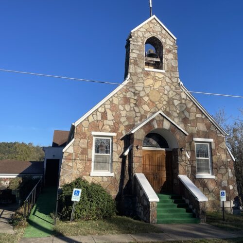 Jasper Arkansas giraffe style church