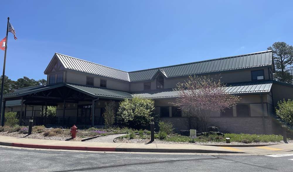 Hobbs Park visitor center