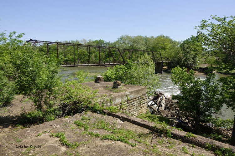 Caplinger mill foundation and bridge